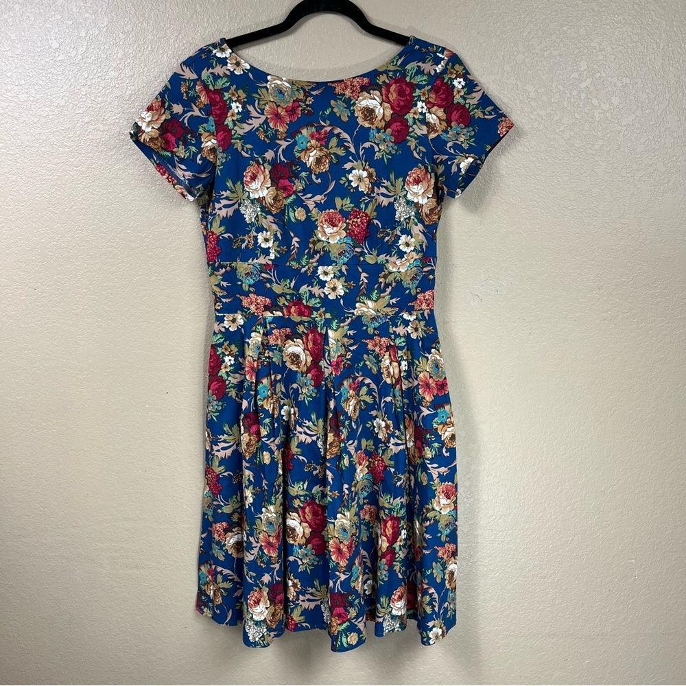 50’s style fit and flare fall floral midi dress.